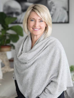 Andrea Brown - Real Estate Agent