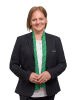 Lynne Steinhauer - Real Estate Agent