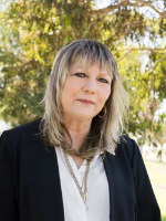 Sandy Martlew - Real Estate Agent