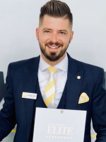 Daniel Diamantopoulos - Real Estate Agent