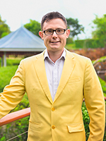 Christopher Liu - Real Estate Agent