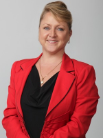 Clare Young - Real Estate Agent