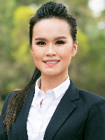 Betty Pham - Real Estate Agent