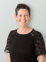 Sandi Sharp - Real Estate Agent