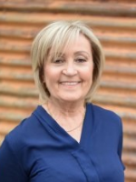 Maxine Bowman - Real Estate Agent