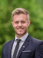 Sam Young - Real Estate Agent