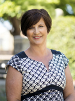 Elaine Lofthouse - Real Estate Agent