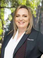 Nicola Parreira - Real Estate Agent