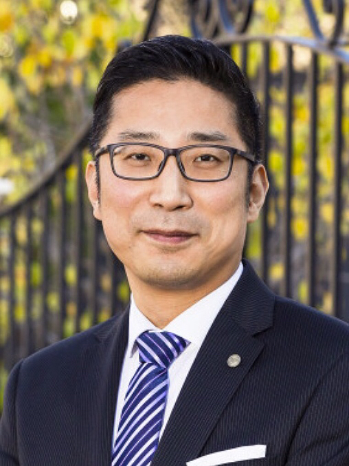 Lawrence Zhu - Real Estate Agent