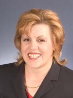 Menka Zdraveska - Real Estate Agent