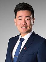 Larry Zhou - Real Estate Agent