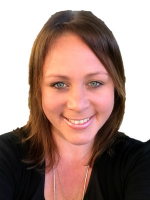 Tracey Magnusson - Real Estate Agent