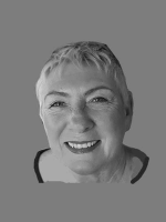Viv Wellington - Real Estate Agent