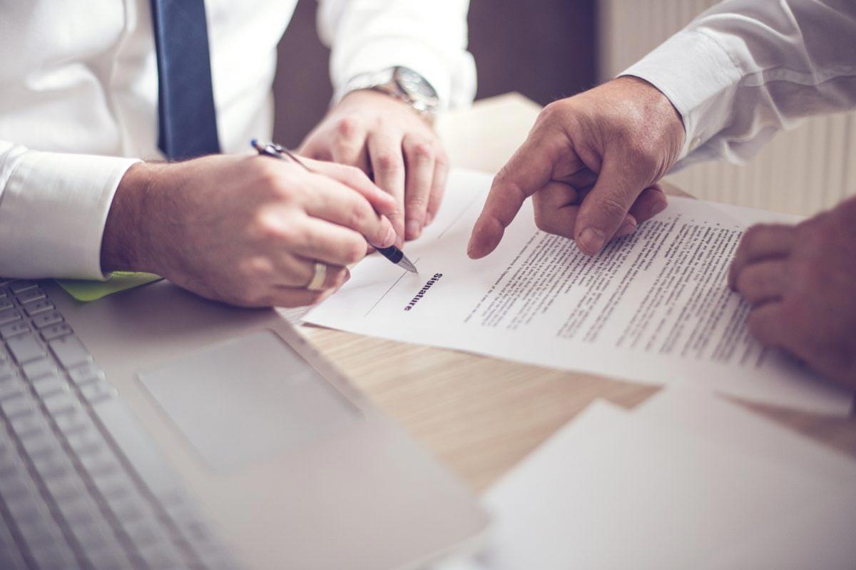 Do You Need To Read The Fine Print Before Signing With A Real Estate 