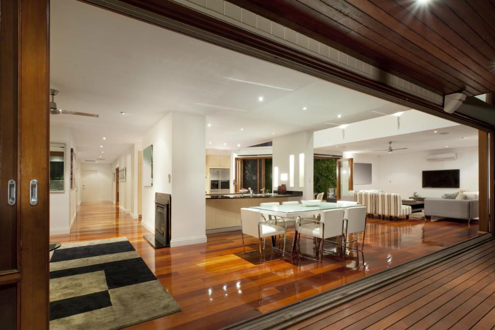 real estate commission qld